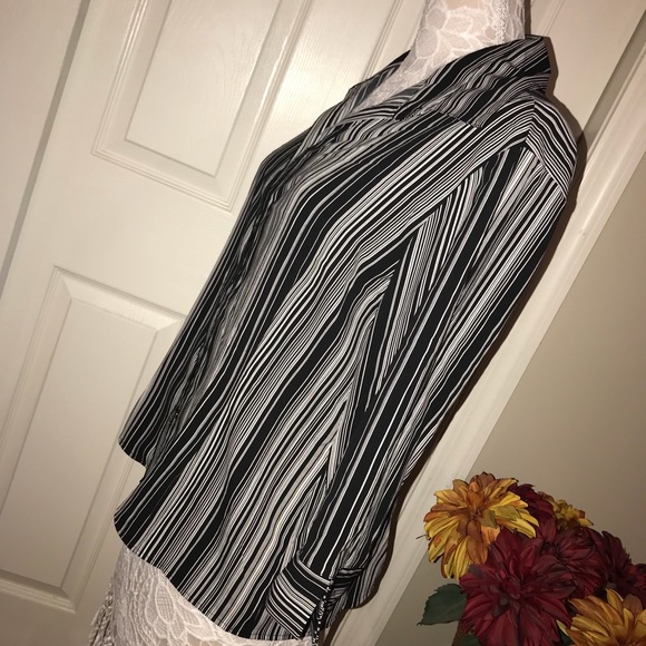 Apt 9. Striped Print Blouse 👚 3/4 Sleeve - Picture 7 of 7